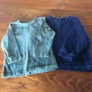 6/$25 Pair of long sleeve 24 month shirts